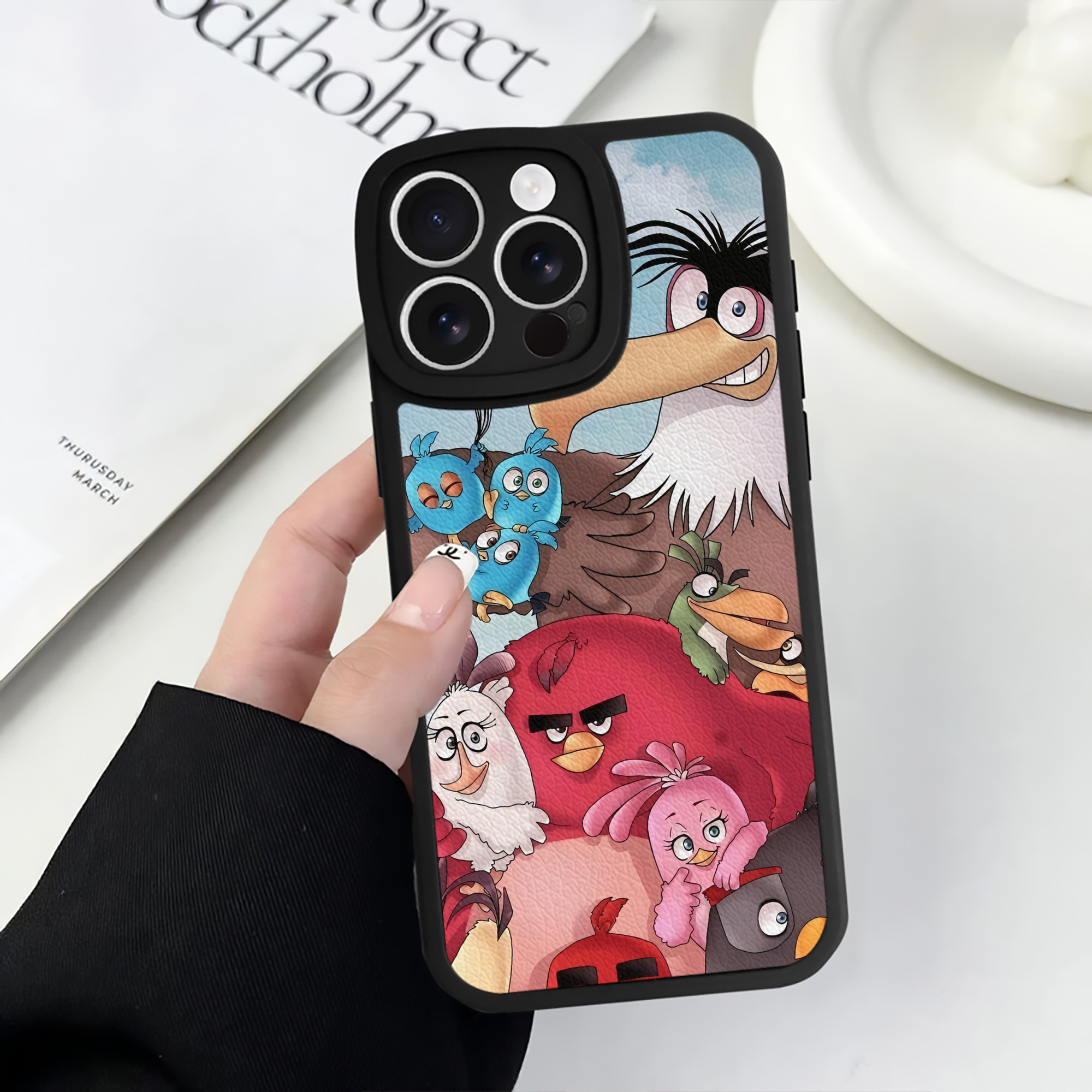 （画像用） Angry Birds アングリーバード 【iPhone 16シリーズ対応】シリコンスマホケース（レザー調） 材質：シリコン
